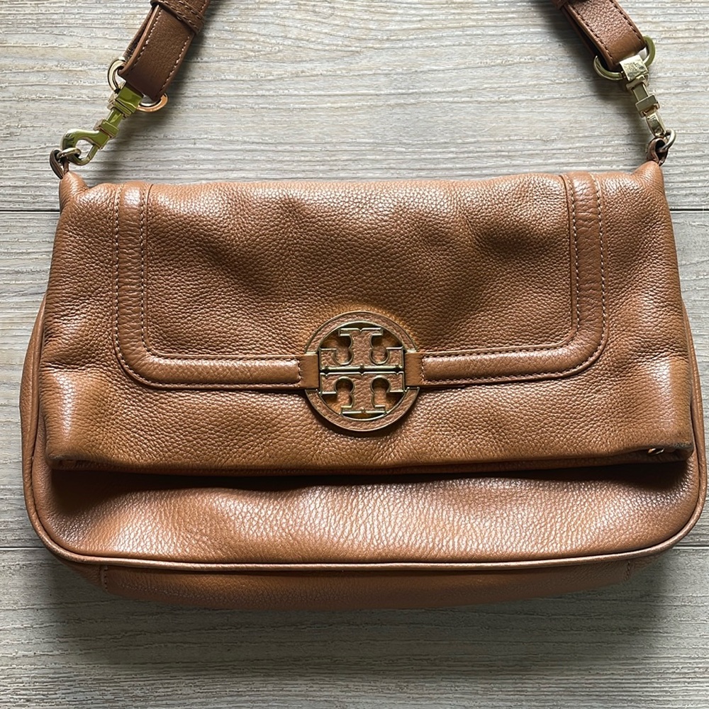 Tory Burch Amanda Fold Over Crossbody bag in camel/ cognac